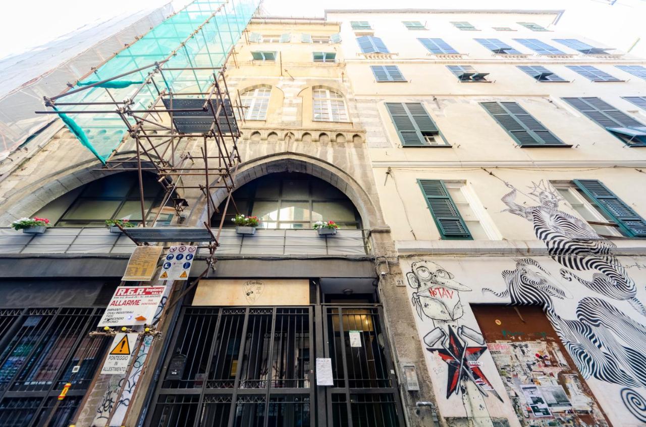 Joivy Vibrant Open-Plan Apt For 6 In Historic Centre Lägenhet Genua Exteriör bild
